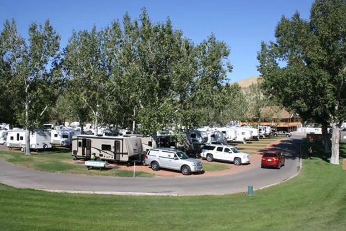 bridgeview-rv-resort,-lethbridge.jpg